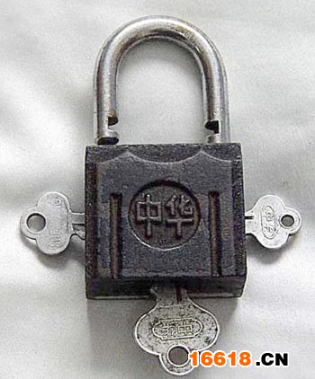 奇形怪状的锁具